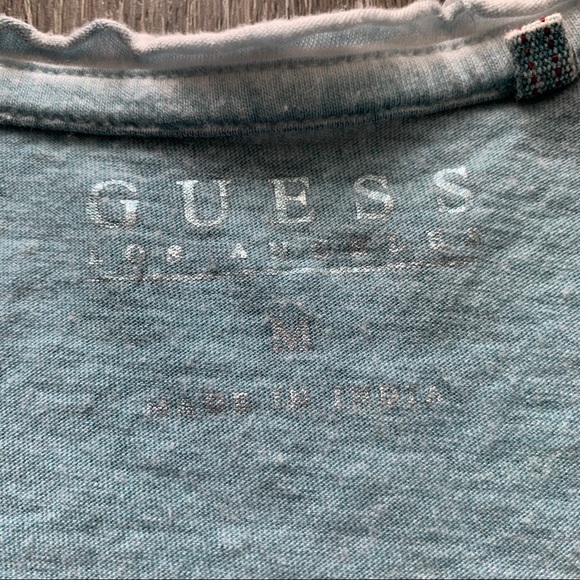 Guess Short Sleeve T-shirt Light Blue Size Medium - Picture 3 of 4